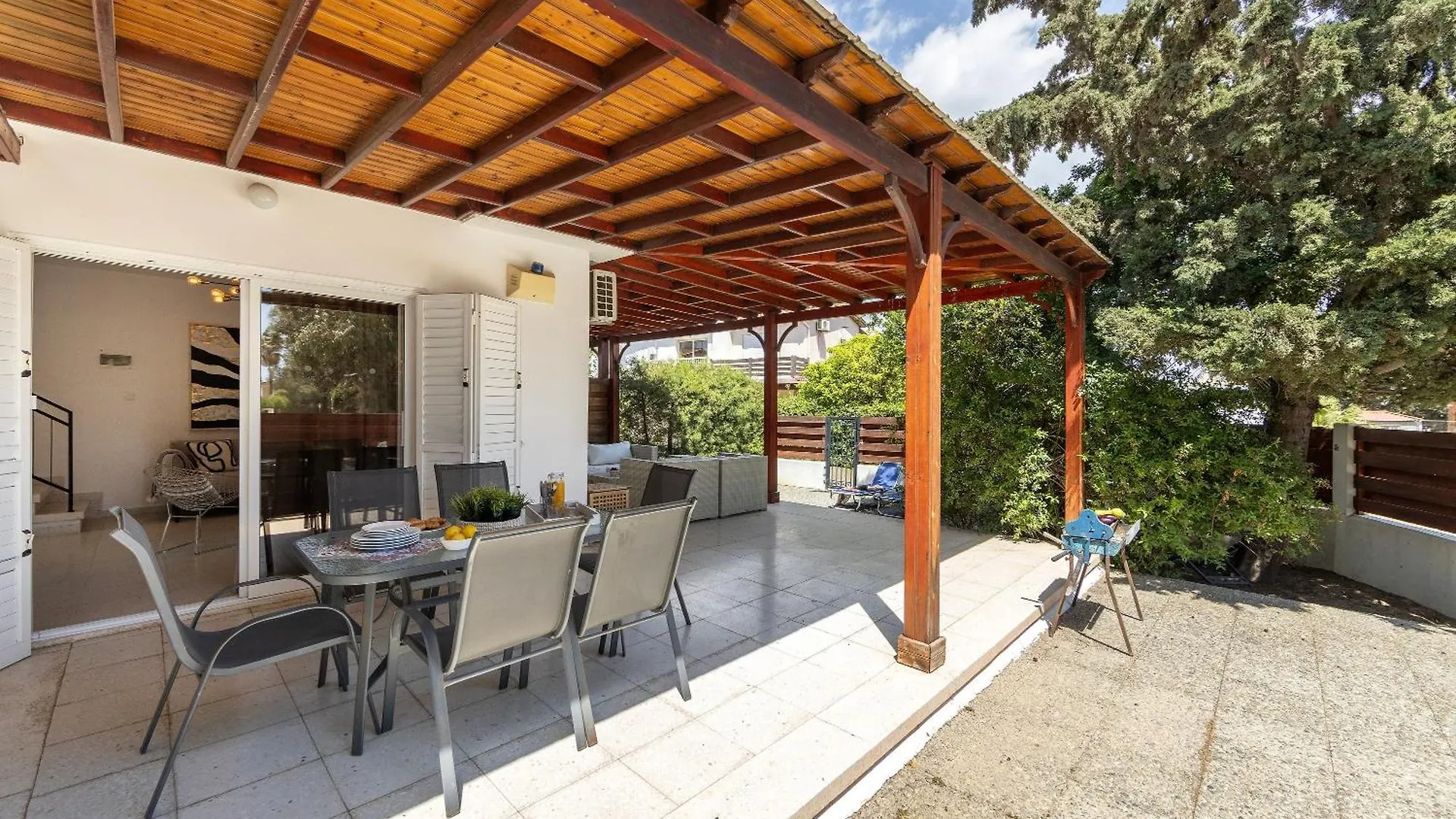 Larnaca Villa Marina Meneou