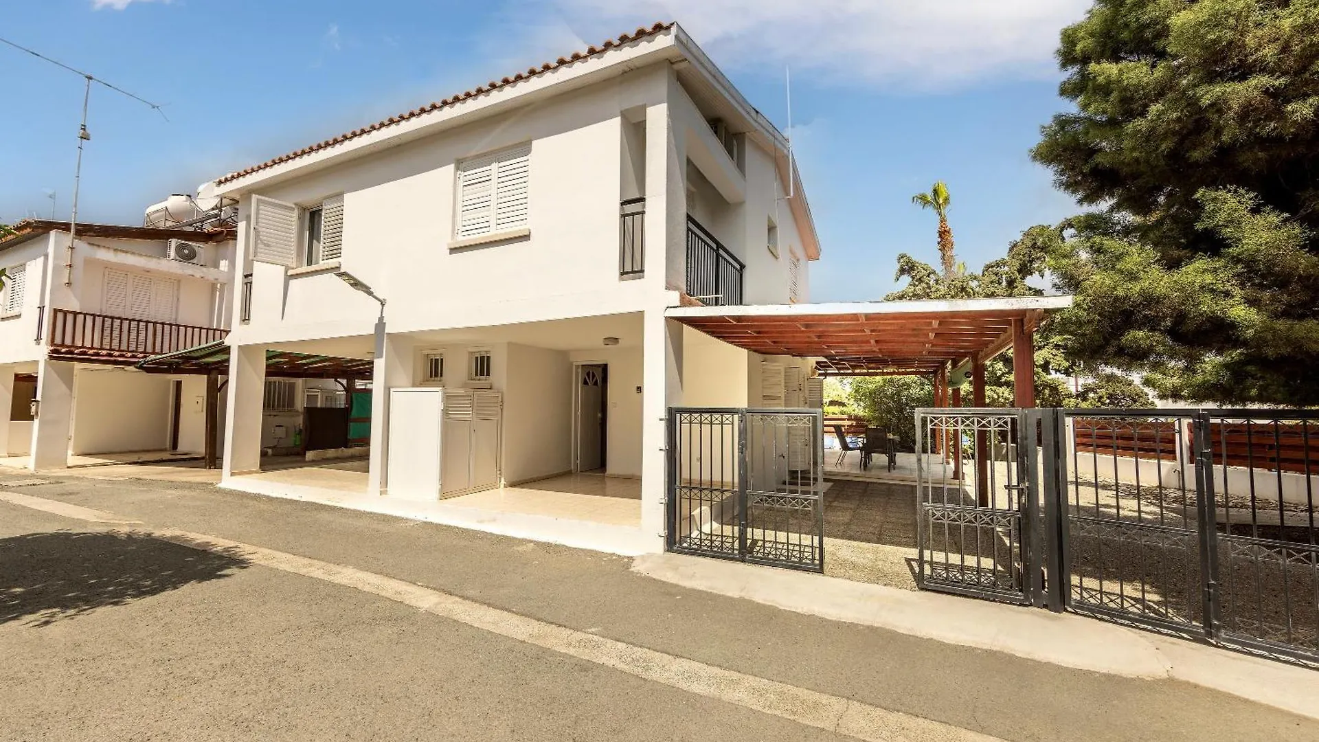 Larnaca Villa Marina Meneou Cyprus
