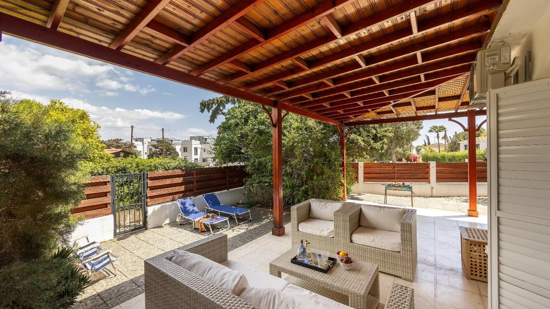 Larnaca Villa Marina Meneou