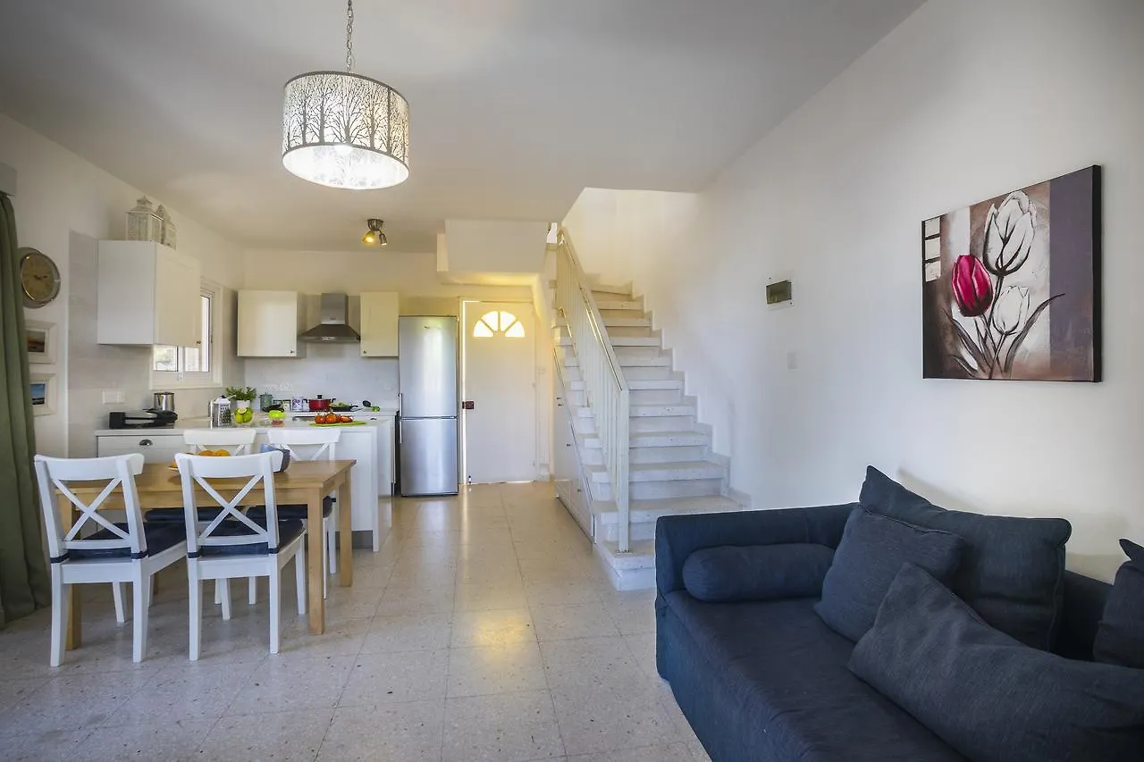 Larnaca Villa Marina Meneou 0*,  Cyprus