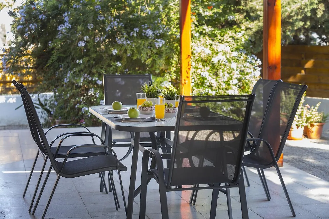 Larnaca Villa Marina Meneou